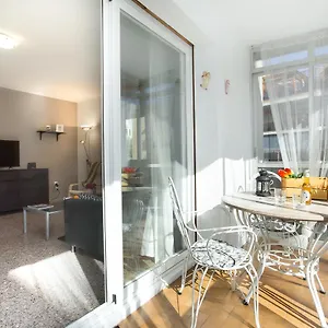 https://apartamento-roger-de-lluria.catalonia-hotels.com