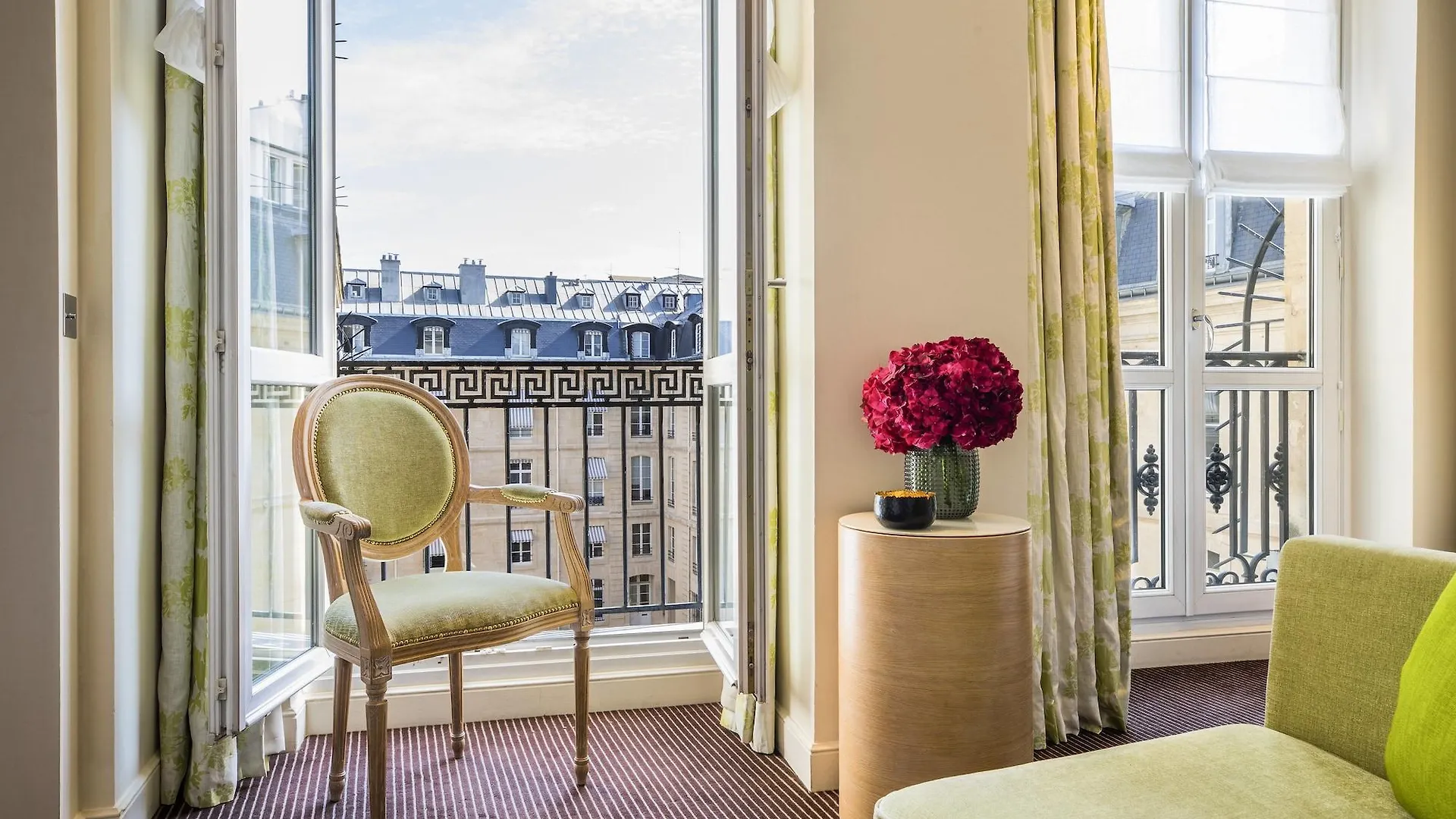 Grand Hotel Du Palais Royal Paris