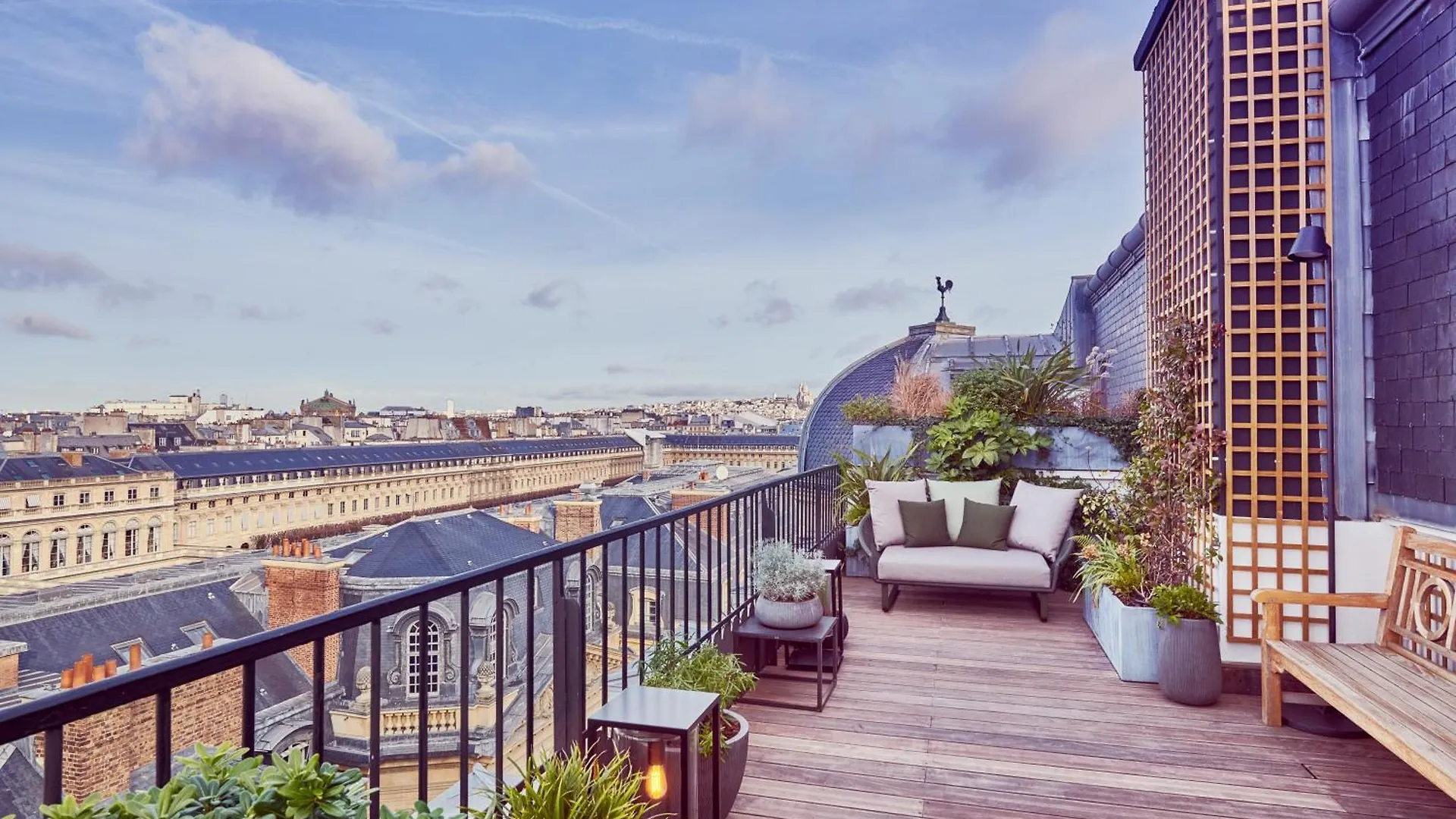 Grand Hotel Du Palais Royal Paris 5*,